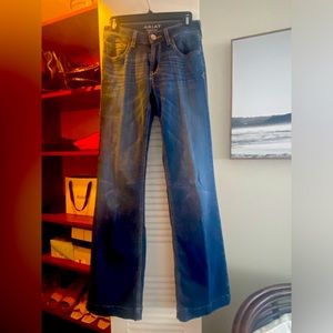 Size 27, new without tags. Ariet jeans in original condition.